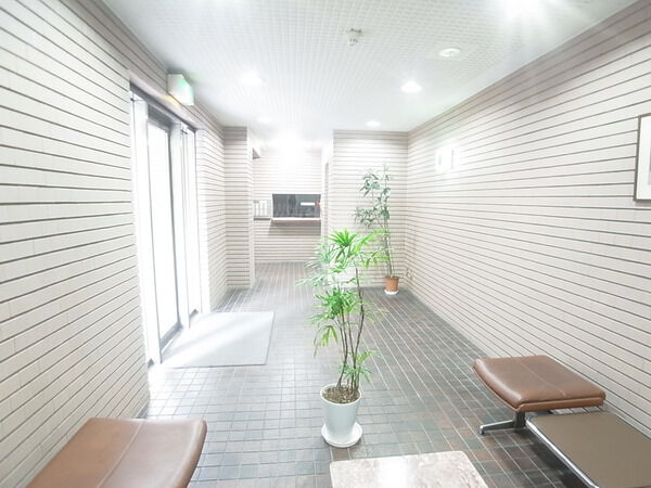 【ヒルクレスト平河町】共用ロビー 【ヒルクレスト平河町】共用ロビー