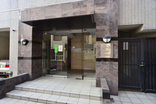 【アエリア南青山】エントランス 【アエリア南青山】エントランス