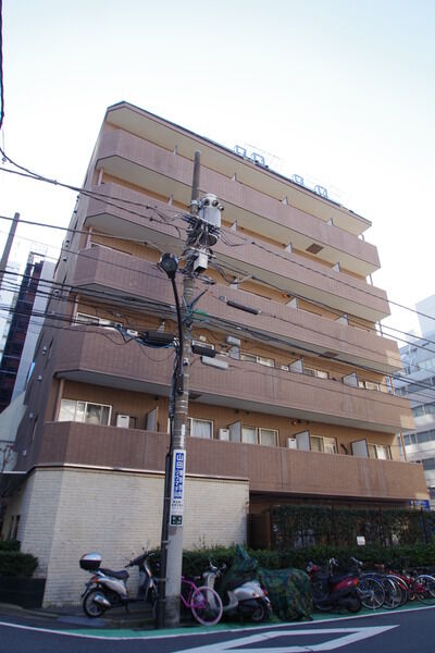 【パレステュディオ新宿御苑前】外観 【パレステュディオ新宿御苑前】外観