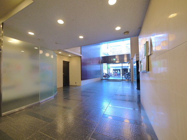 【ストーク西新宿福星】エントランス