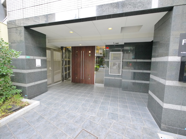 【シンシア新中野】マンション入口