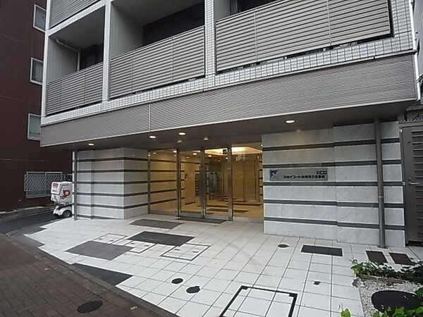 【スカイコート新宿落合壱番館】エントランス 【スカイコート新宿落合壱番館】エントランス