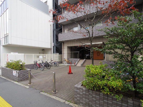 【スカイコートヴァンテアン早稲田】敷地内様子