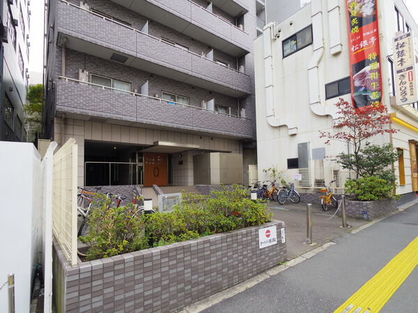 【スカイコートヴァンテアン早稲田】敷地内様子
