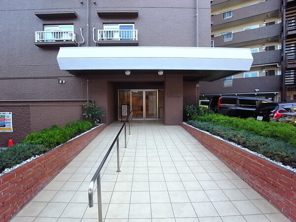 【葛西ハイツ】エントランス