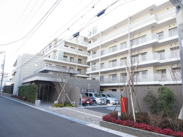 【パークホームズ南行徳サウスコート】エントランス前 【パークホームズ南行徳サウスコート】エントランス前