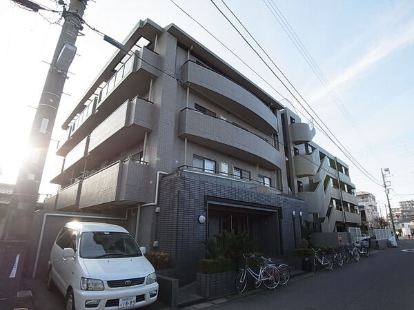 【ローズガーデン行徳参番館】外観写真