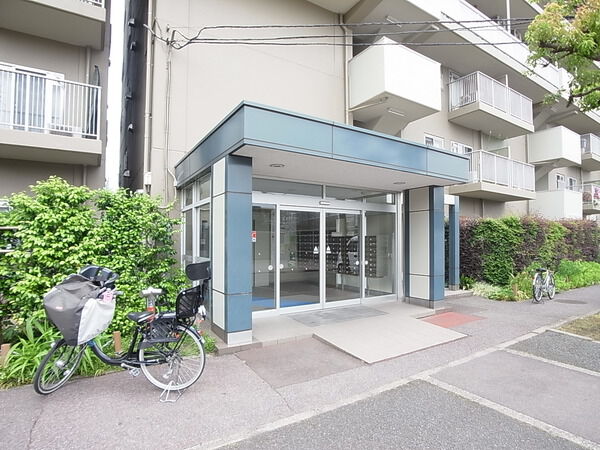 【行徳ニューグランドハイツ】エントランス
