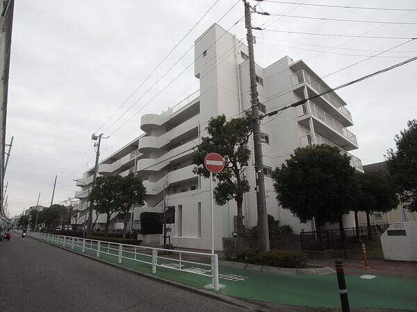 【行徳ハイツ】外観写真