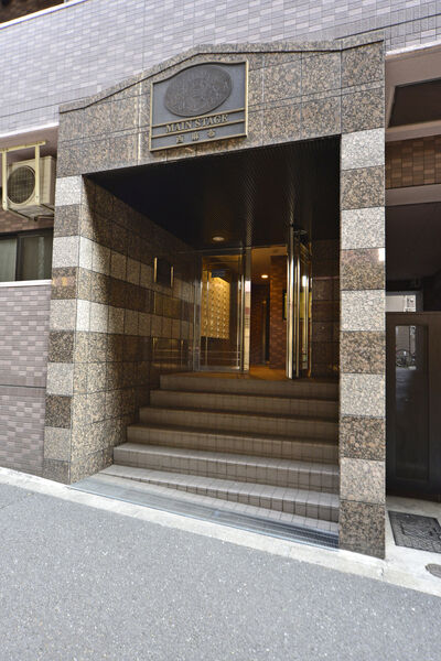 【メインステージ西麻布】エントランス