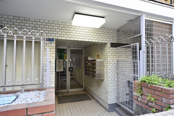 【麻布霞町プリンスマンション】外観 【麻布霞町プリンスマンション】外観