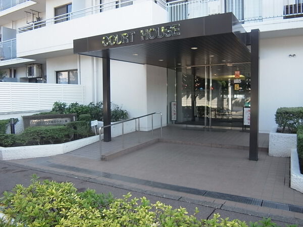 【コートハウス城北中央公園】エントランス 【コートハウス城北中央公園】エントランス