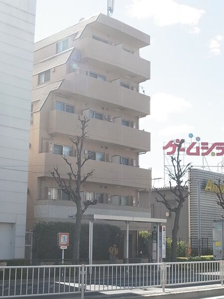 【スカイコート板橋参番館】外観写真