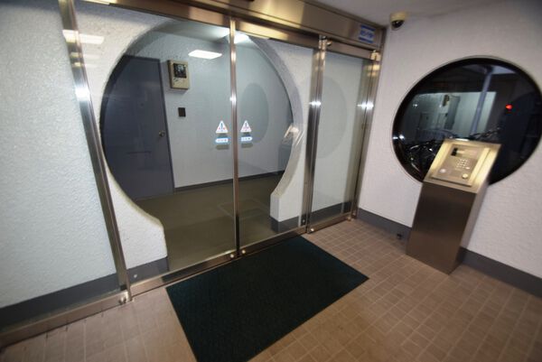 【シェトワ佃】エントランス