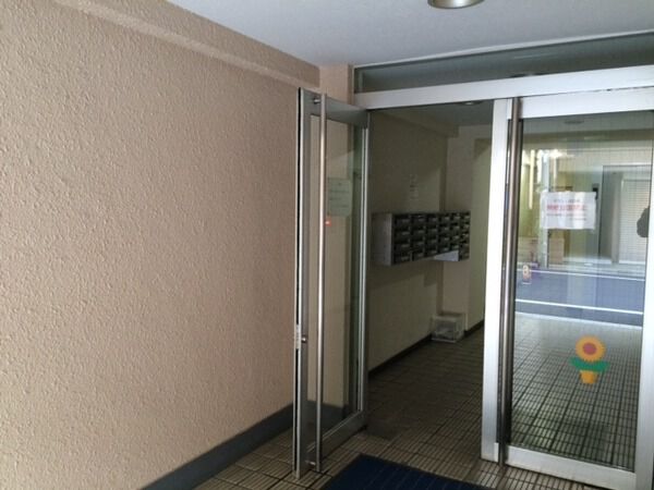 【サーラ要町】建物入口 【サーラ要町】建物入口