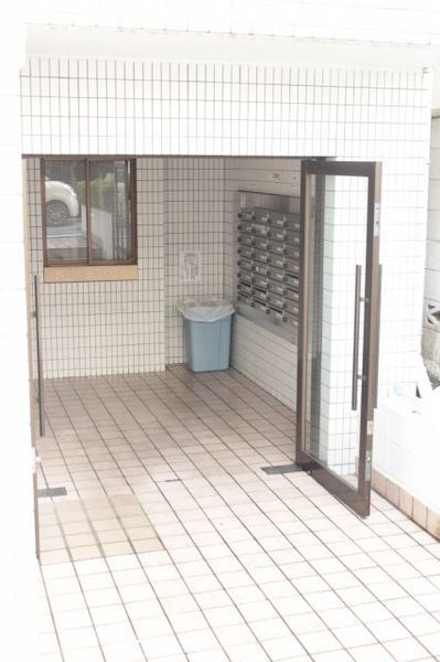 【スカイコート池袋】建物入口