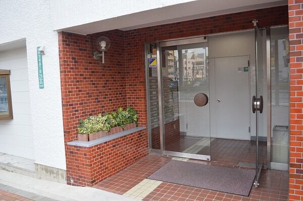 【パラスト池袋】エントランス