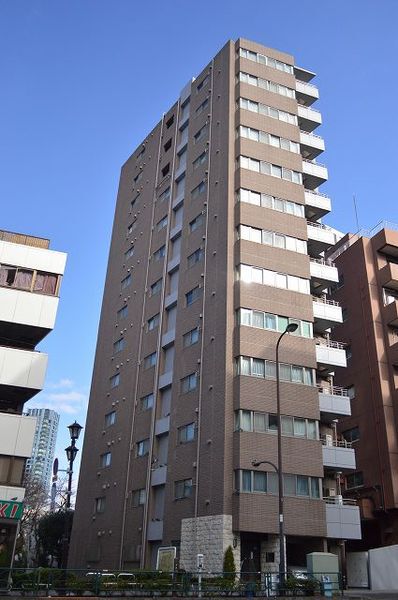 【ルミエール池袋要町】マンション外観