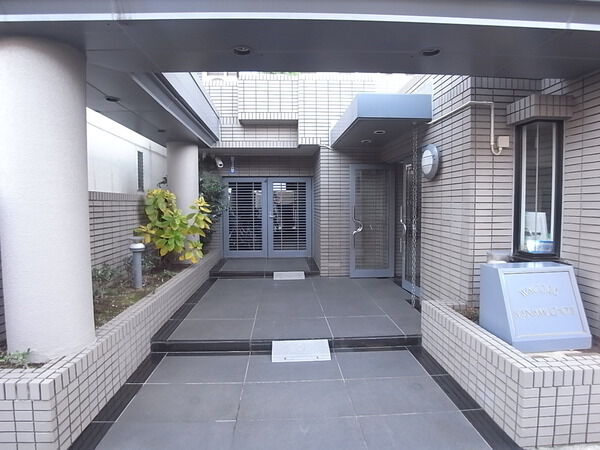 【ワコーレ要町Ⅱ】エントランス