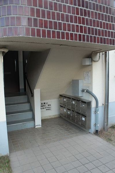 【池袋ローヤルコーポ】集合ポスト