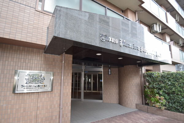 【ライオンズマンション勝どき第2】外観写真