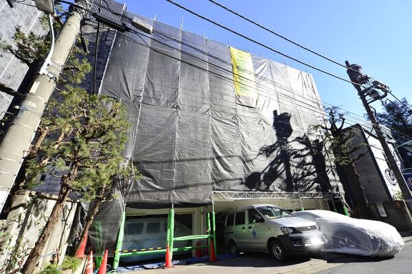 【ピロティ南青山】外観（工事中）