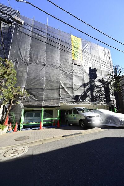 【ピロティ南青山】外観（工事中）