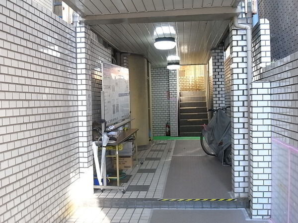 【デューク高輪】エントランス