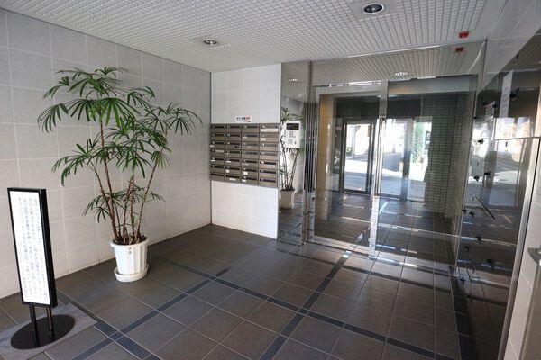 【ワールドパレス戸越】エントランス 【ワールドパレス戸越】エントランス