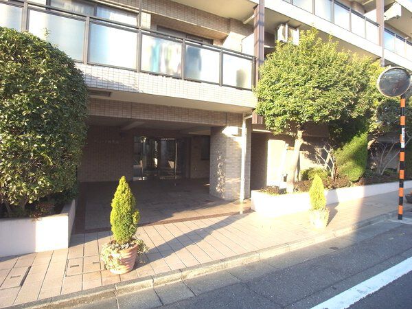 【グランレーブ南馬込】エントランスアプローチ 【グランレーブ南馬込】エントランスアプローチ