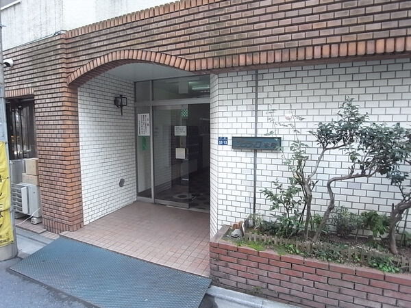 【サンライフ本町】エントランス 【サンライフ本町】エントランス