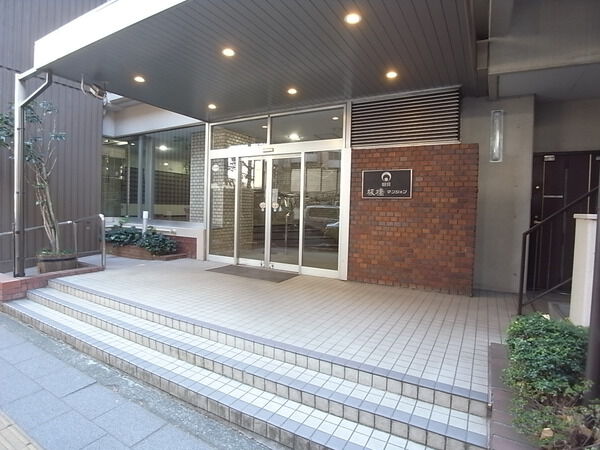 【朝日板橋マンション】エントランス 【朝日板橋マンション】エントランス
