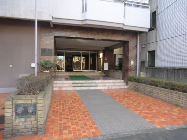 【朝日大山マンション】エントランス 【朝日大山マンション】エントランス
