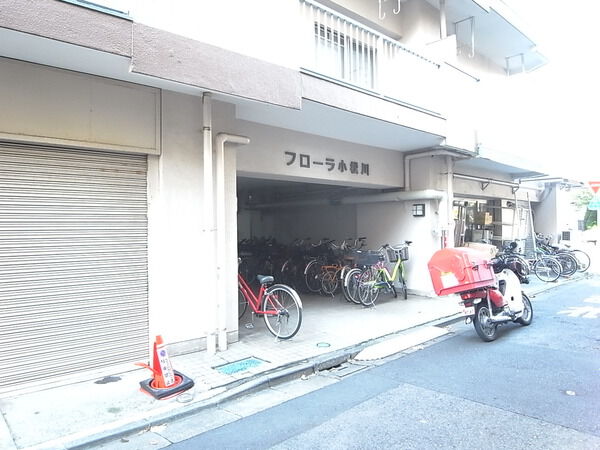 【フローラ小松川】エントランス