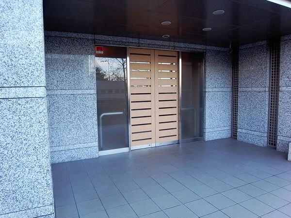 【アルファグランデ一之江Ⅴ番街】エントランス 【アルファグランデ一之江Ⅴ番街】エントランス