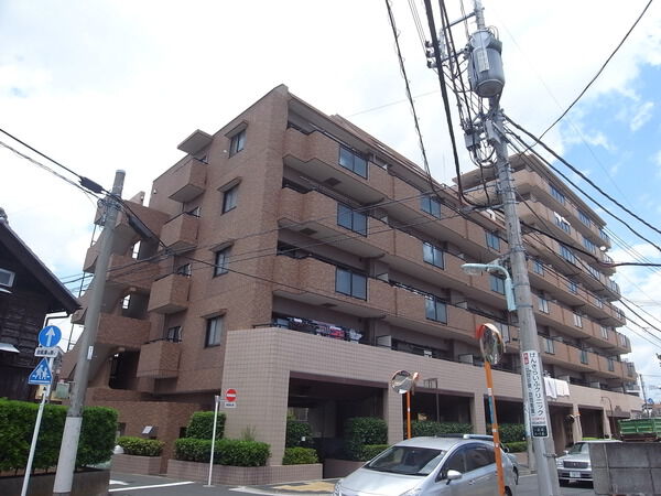 【アルファグランデ一之江参番館】外観