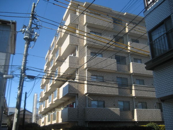 【ローヤルシティ一之江】外観