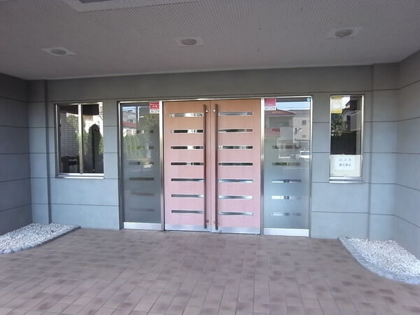 【グローリオ瑞江】エントランス 【グローリオ瑞江】エントランス