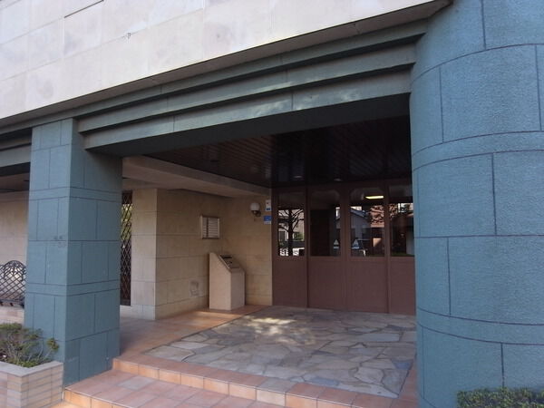 【レクセルマンション瑞江第6】エントランス 【レクセルマンション瑞江第6】エントランス