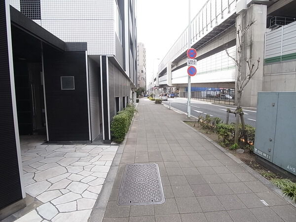 【エクシム西巣鴨】前面道路