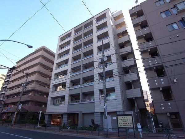 【ライオンズ新宿中落合】外観写真