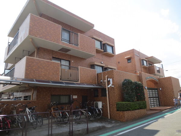 【ライオンズマンション二俣川の丘】外観写真