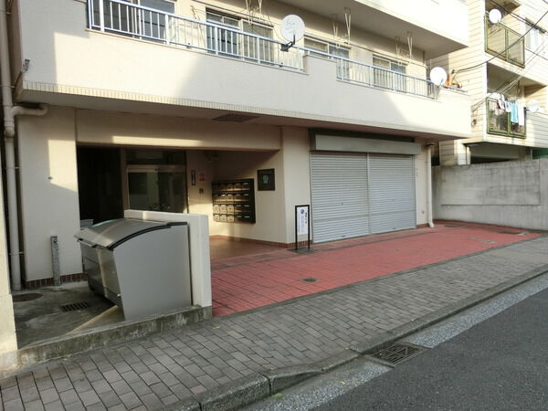 【ダイアパレス天王町】エントランス 【ダイアパレス天王町】エントランス