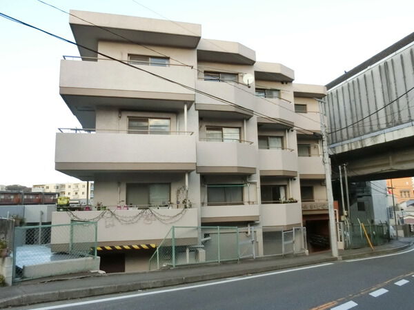 【セザール第二上星川】外観写真