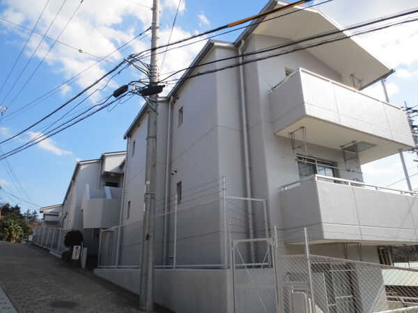 【コスモファミーユ西谷】外観写真 【コスモファミーユ西谷】外観写真