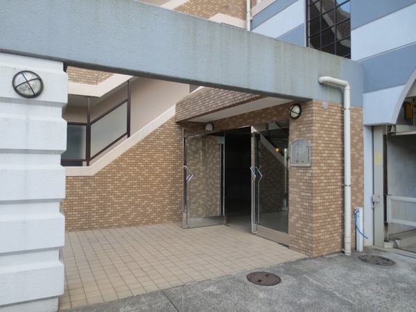 【リッツグランドヒル西谷】エントランス