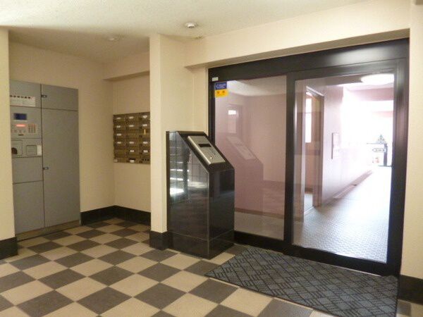 【リッツ西谷アネックス】エントランス