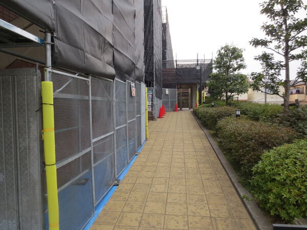 【グランパレス白根】エントランス