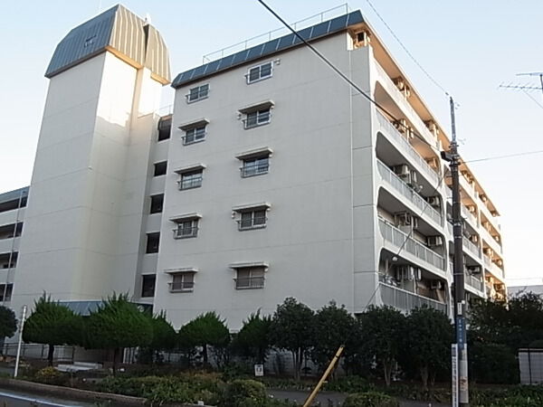 【サニーハイツ大和】外観