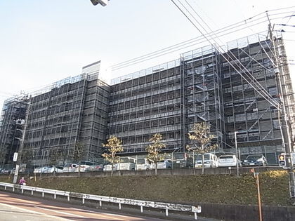 外観:H28.12.10大規模修繕工事中 外観:H28.12.10大規模修繕工事中